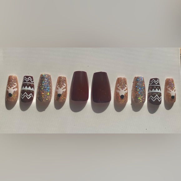 Winter Press On Nails - Picture 2 of 2